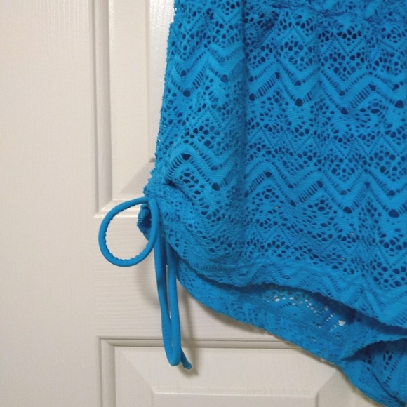 Beach & Pool Shorts - Picture 10 of 16